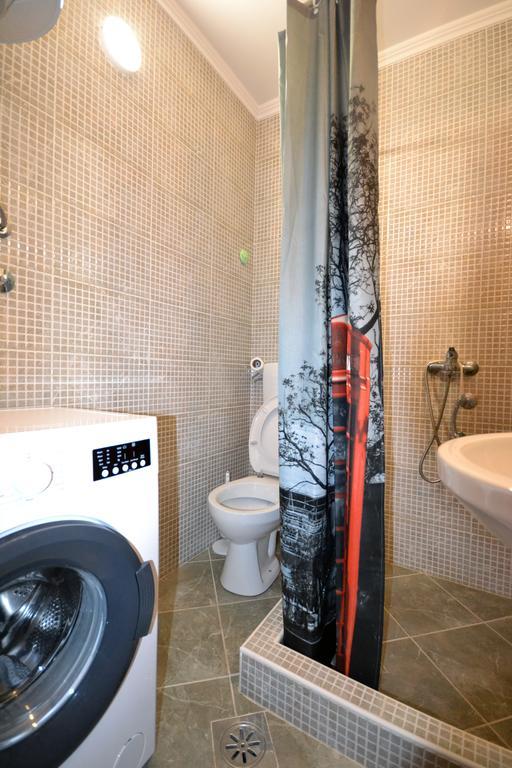 St Duke Apartment Kotor Luaran gambar